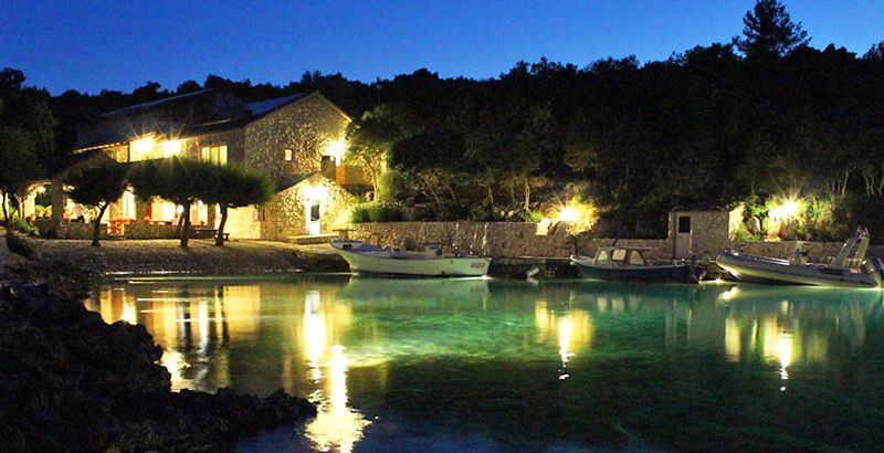 Tavern “Kod Ive” Island of Šćedro – A unique experience in this cove is underwater light powered by solar energy.