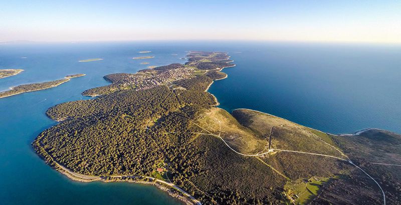 Top-Places-to-Go-Snorkeling-in-Croatia-cape-kamenjak